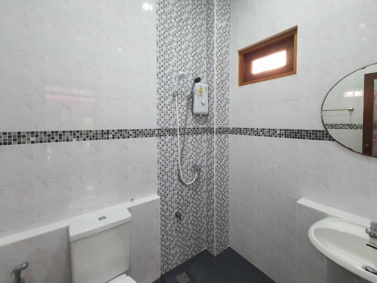 We Hostel Khaolak カオラック エクステリア 写真